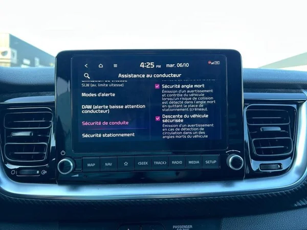 KIA Stonic (2024) — foto 14 van 33