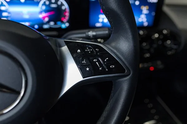 Mercedes-Benz GLA (2025) — foto 18 van 34