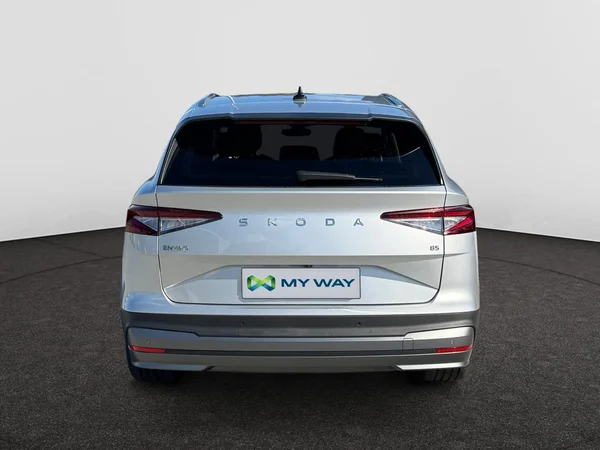 SKODA Enyaq (2024) — foto 19 van 21