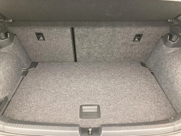 VOLKSWAGEN Polo (2021) — foto 25 van 36