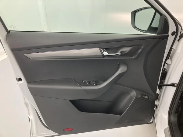 SKODA Karoq Dsl (2021) — foto 27 van 36