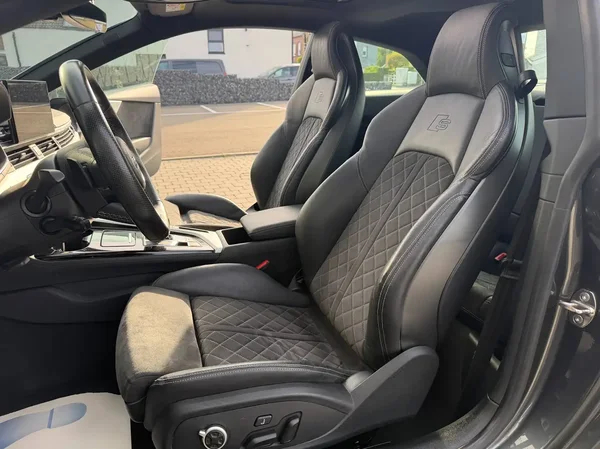 Audi A5 (2021) — foto 5 van 29