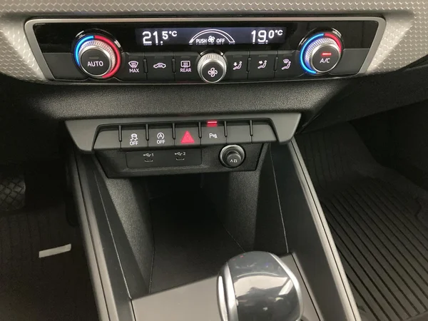 AUDI A1 Sportback (2024) — foto 22 van 36