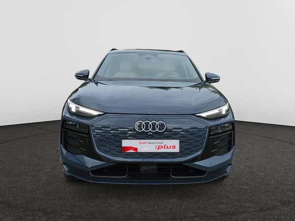 AUDI Q6 e-tron (2026) — foto 23 van 24