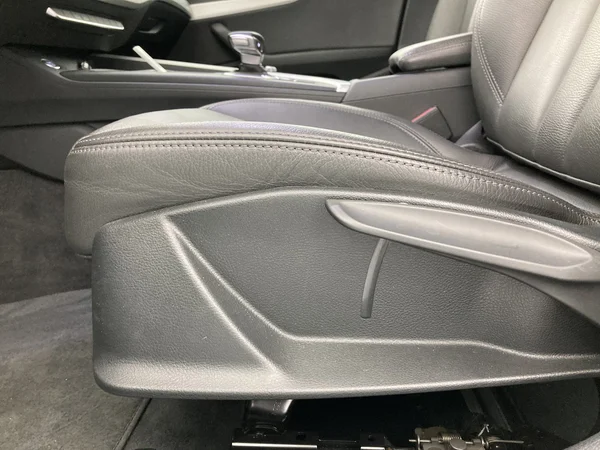 AUDI A4 Avant (2020) — foto 25 van 36