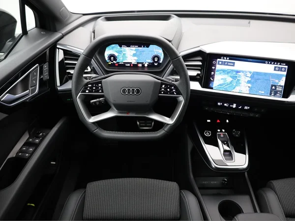 AUDI Q4 e-tron (2025) — foto 6 van 25