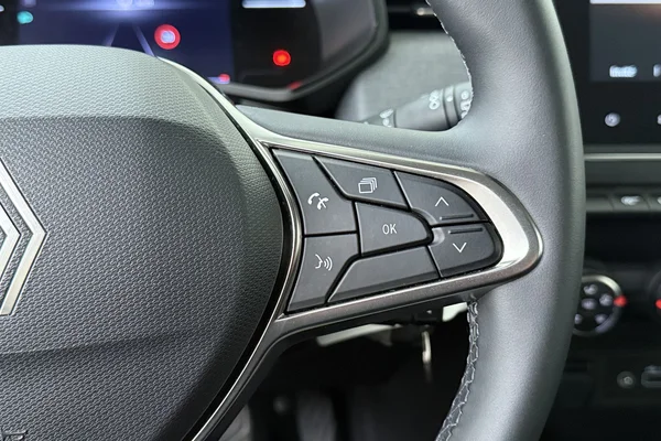Renault Clio V Phase II (2026) — foto 6 van 17
