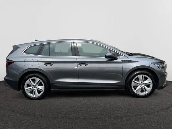 SKODA Enyaq (2022) — foto 21 van 24