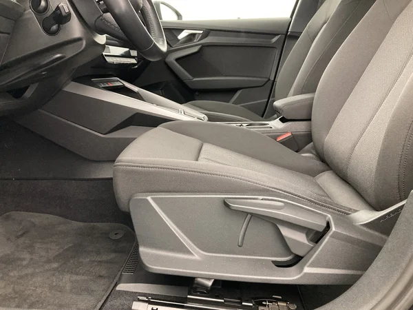 AUDI A3 Sedan (2022) — foto 28 van 36