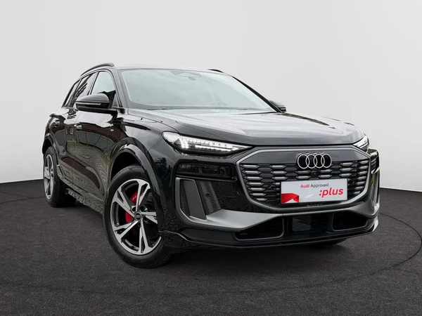 AUDI Q6 e-tron (2026) — foto 19 van 24
