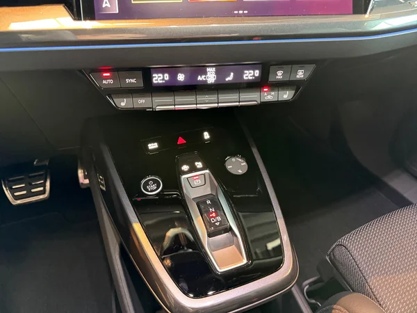 AUDI Q4 Sportback e-tron (2026) — foto 3 van 22