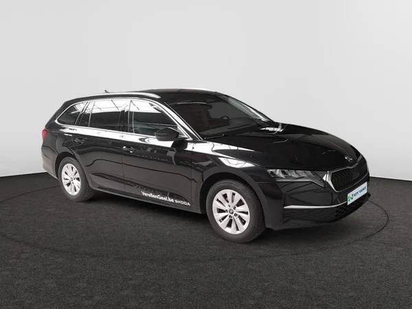 SKODA Octavia Combi (2025) — foto 19 van 23