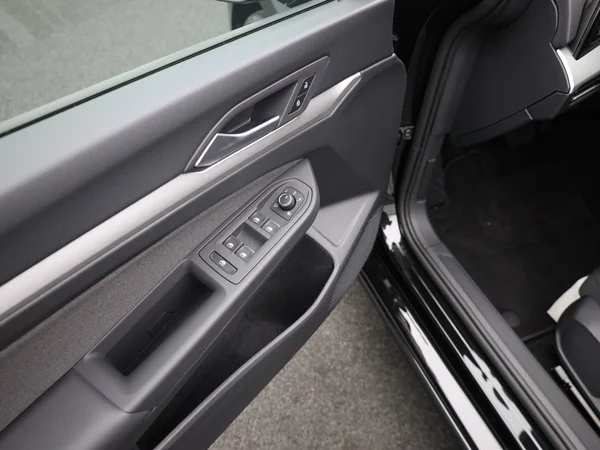 VOLKSWAGEN Golf VIII (2025) — foto 11 van 20