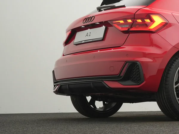 AUDI A1 Sportback (2025) — foto 2 van 13