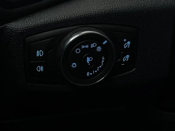 FORD EcoSport (2018) — foto 19 van 28