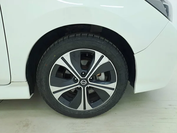 Nissan Leaf (2020) — foto 9 van 24