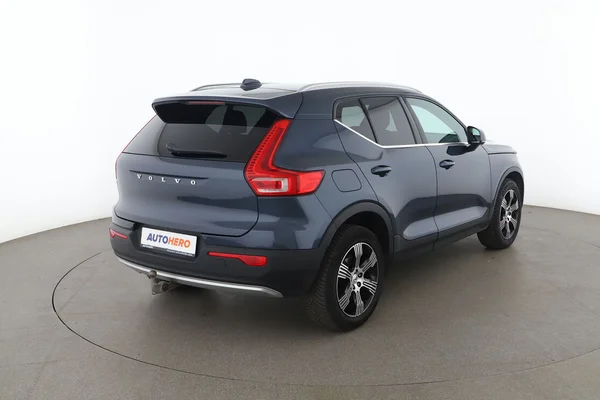 Volvo XC40 (2022) — foto 12 van 16