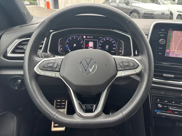 VOLKSWAGEN T-Roc (2024) — foto 14 van 23