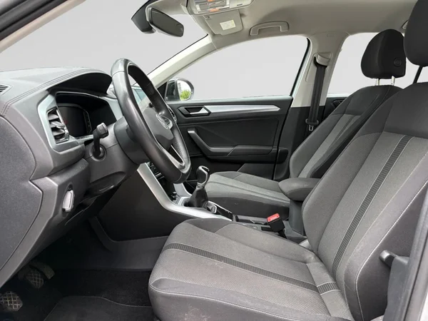 VOLKSWAGEN T-Roc (2023) — foto 24 van 24