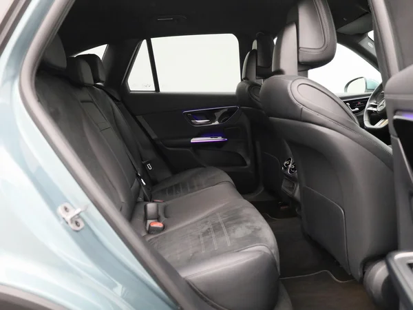 Mercedes-Benz GLC (2025) — foto 39 van 49