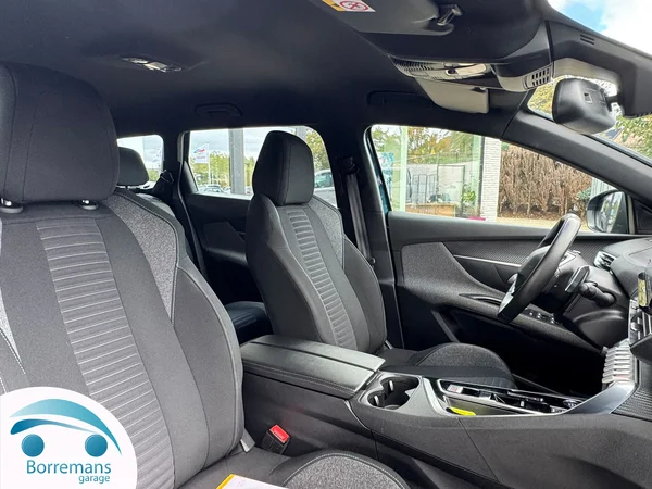 Peugeot 5008 (2024) — foto 14 van 37