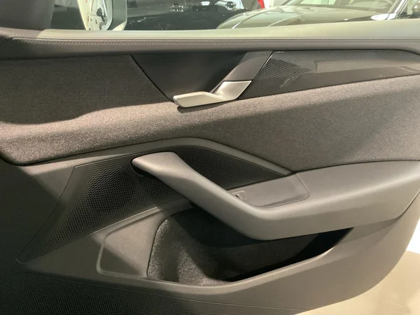 VOLKSWAGEN Passat SW (2024) — foto 9 van 24
