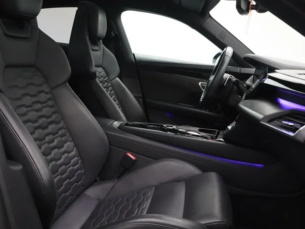 Audi e-tron GT (2022) — foto 26 van 28
