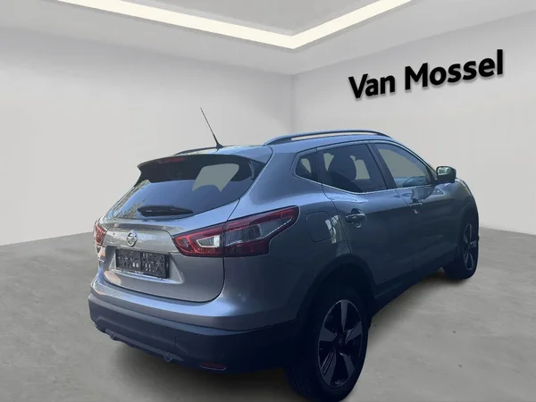 Nissan QASHQAI (2016) — foto 12 van 17