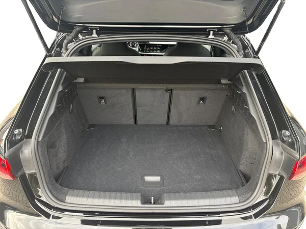 AUDI A3 Sportback (2024) — foto 15 van 24