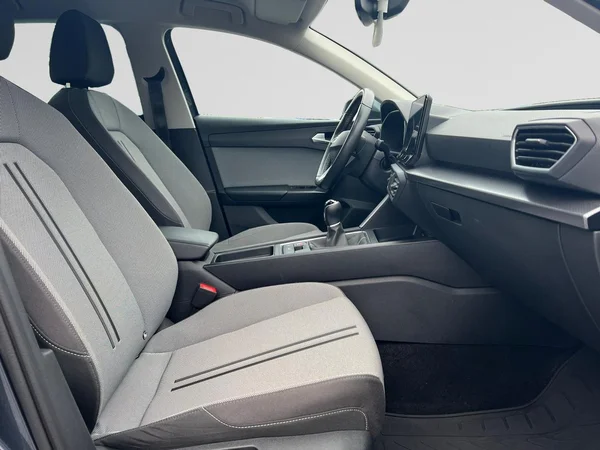 SEAT Leon ST Dsl (2023) — foto 14 van 18
