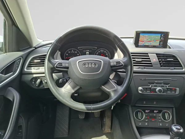 AUDI Q3 (2018) — foto 4 van 24
