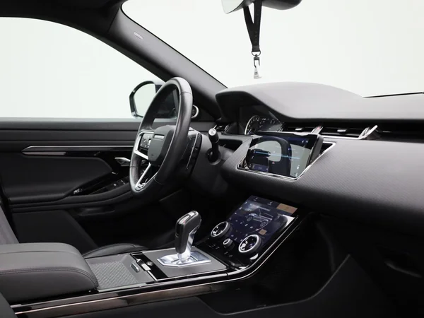 Land Rover Range Rover Evoque (2023) — foto 32 van 54
