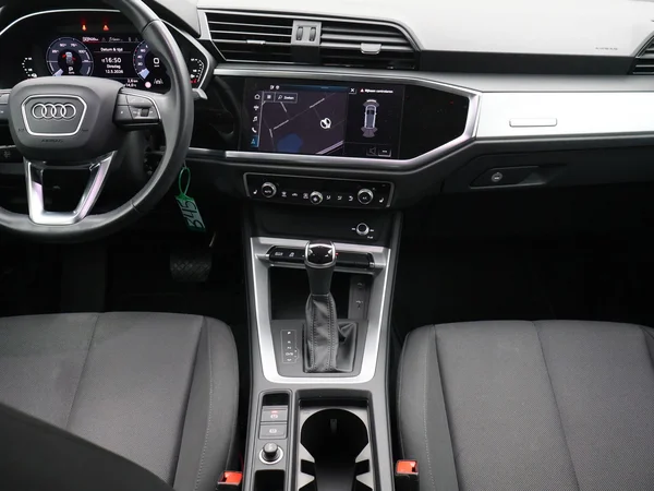 AUDI Q3 PHEV (2023) — foto 6 van 27