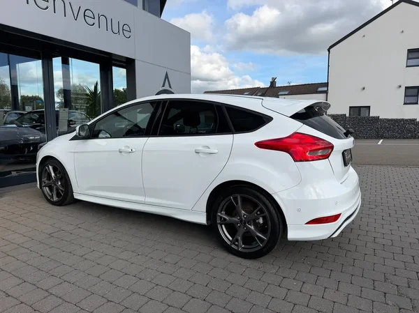 Ford Focus (2017) — foto 11 van 20