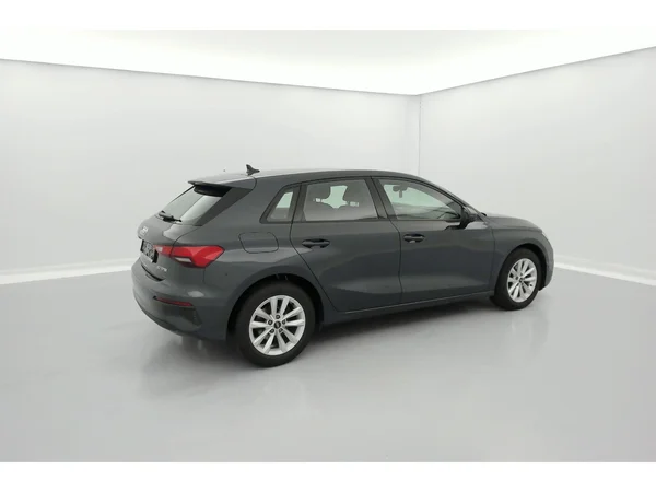 AUDI A3 Sportback (2020) — foto 2 van 36