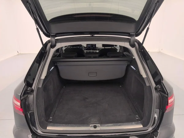 Audi A4 sw (2022) — foto 3 van 35