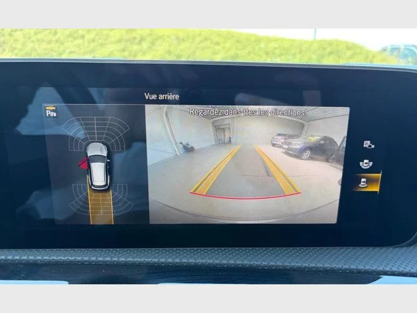 Mercedes-Benz CLA 180 (2021) — foto 10 van 25