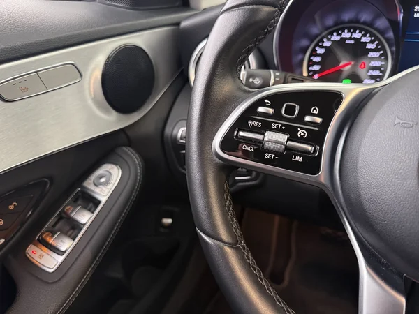 MERCEDES C 180 (2020) — foto 13 van 24