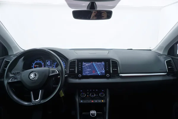 Skoda Karoq (2019) — foto 6 van 29