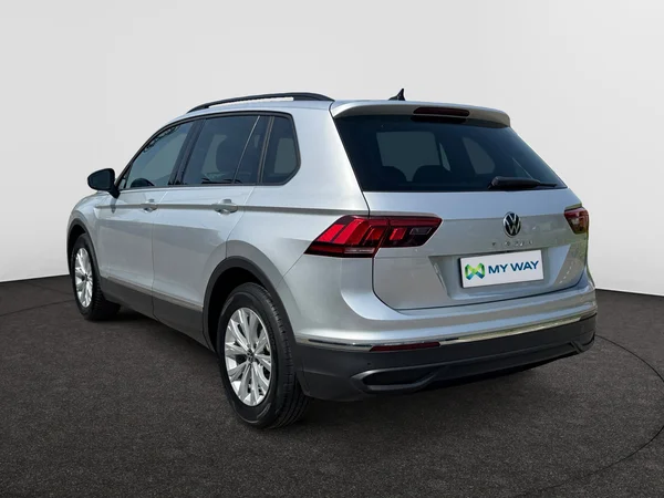 VOLKSWAGEN Tiguan (2022) — foto 19 van 23