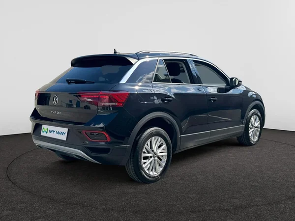 VOLKSWAGEN T-Roc (2022) — foto 9 van 16