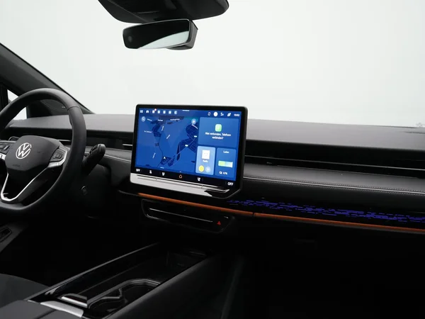 VOLKSWAGEN ID.7 Tourer (2026) — foto 13 van 39