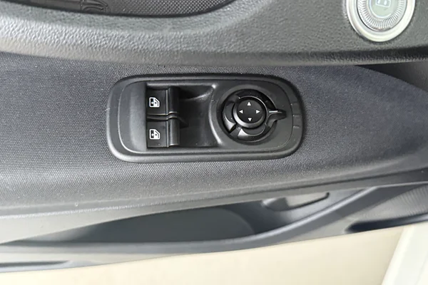 Fiat E-500 (2023) — foto 5 van 15