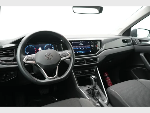 VOLKSWAGEN Polo (2024) — foto 20 van 25