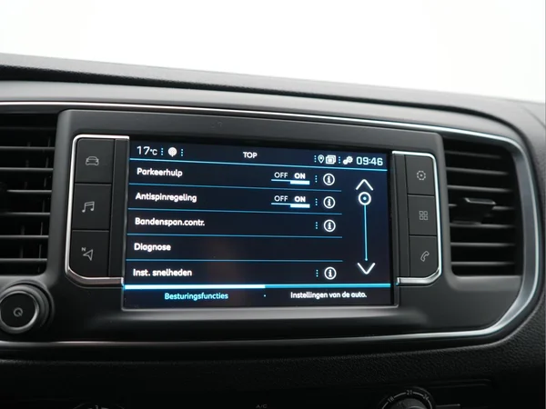 PEUGEOT Expert Fourgon Mwb Dsl (2023) — foto 9 van 21
