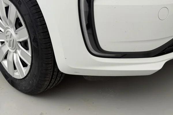 Volkswagen Up! (2022) — foto 19 van 33