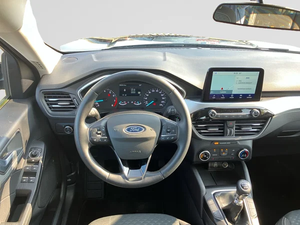 FORD Kuga (2024) — foto 3 van 24