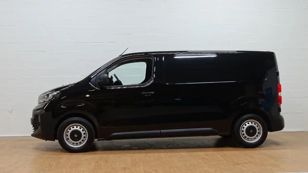 Opel Vivaro (2025) — foto 17 van 22