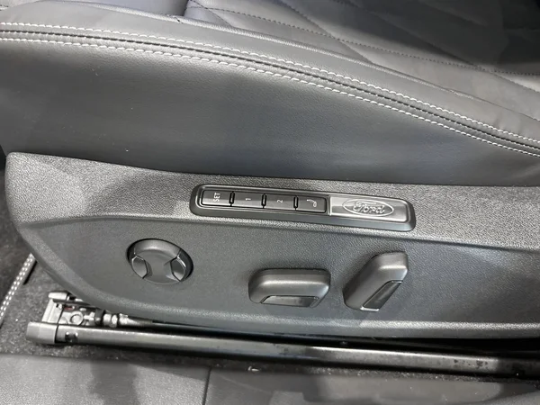 Ford Capri (2025) — foto 10 van 20