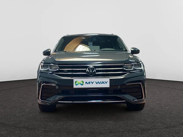 VOLKSWAGEN Tiguan (2023) — foto 5 van 17